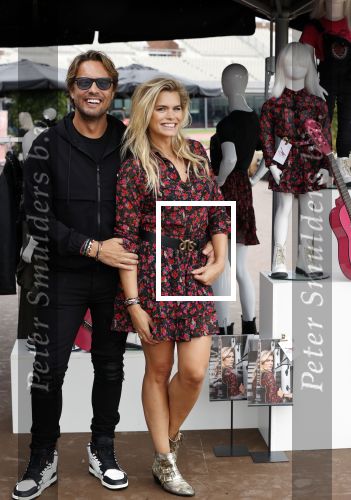 Amsterdam 29 augustus 2020
Presentatie kleding lijn Nicolette v Dam en Shoeby in het Olympisch stadion. Nicolette met haar man Bas Smit