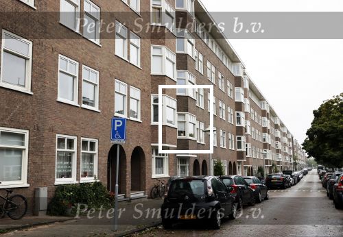 Amsterdam 26 augustus 2020
In de straat waar Rick Niemann en Sacha de Boer wonen hebben 2 schietpartijen plaats gevonden binnen 24 uur. De politie is aanwezig