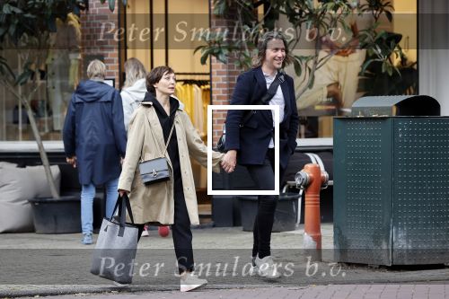 Amsterdam 27 augustus 2020
Rob v d Wouw met zijn vriendin in Amsterdam zuid