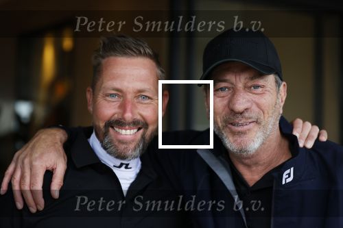 Badhoevedorp 3 september 2020
Golfwedstrijd Makelaars kantoor Bart ter Haar met oa Ruud Gullit , Karin de Rooij Martijn Krabbe en Winston Gerschtanowitz. Ze spelen op golfbaan de international. Roberto Meyer