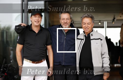 Badhoevedorp 3 september 2020
Golfwedstrijd Makelaars kantoor Bart ter Haar met oa Ruud Gullit , Karin de Rooij Martijn Krabbe en Winston Gerschtanowitz. Ze spelen op golfbaan de international.