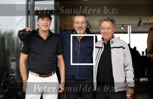 Badhoevedorp 3 september 2020
Golfwedstrijd Makelaars kantoor Bart ter Haar met oa Ruud Gullit , Karin de Rooij Martijn Krabbe en Winston Gerschtanowitz. Ze spelen op golfbaan de international.. Yves Gijraths en Roberto Meyer