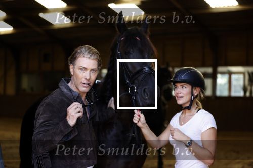 Wassenaar 15 september 2020
Rogier Smit heeft als verjaardagscadeau een rit op een paard gekregen . Het is bij manege de Friezen Hendrikse