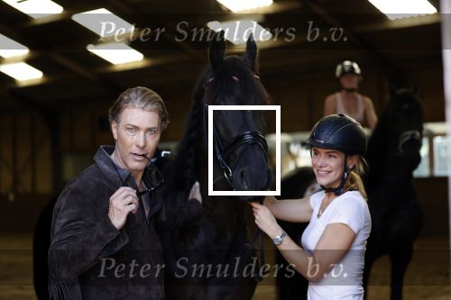 Wassenaar 15 september 2020
Rogier Smit heeft als verjaardagscadeau een rit op een paard gekregen . Het is bij manege de Friezen Hendrikse