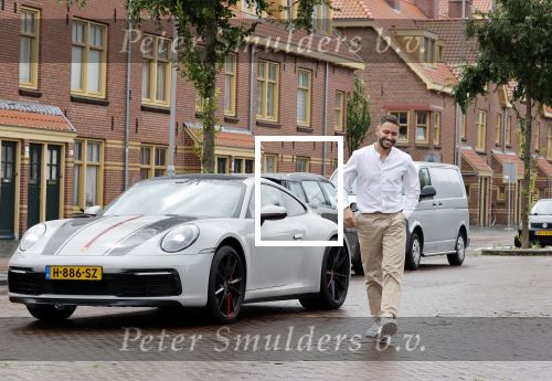 Amsterdam 26 augustus 2020
Rolf Sanchez met zijn porsche 911