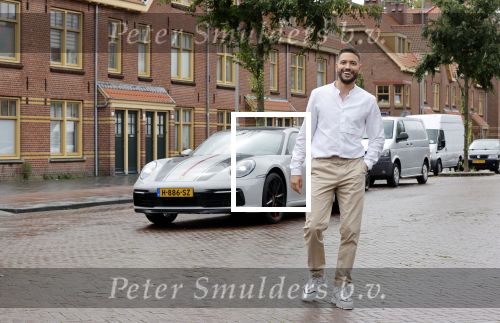Amsterdam 26 augustus 2020
Rolf Sanchez met zijn porsche 911