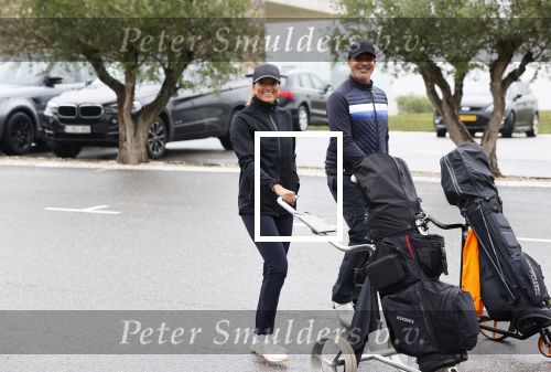 Badhoevedorp 3 september 2020
Golfwedstrijd Makelaars kantoor Bart ter Haar met oa Ruud Gullit , Karin de Rooij Martijn Krabbe en Winston Gerschtanowitz. Ze spelen op golfbaan de international.