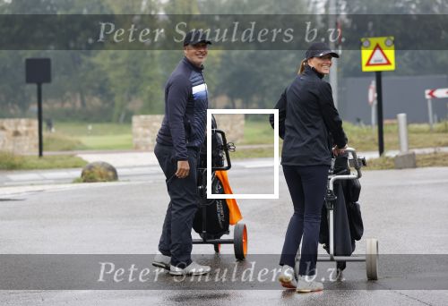 Badhoevedorp 3 september 2020
Golfwedstrijd Makelaars kantoor Bart ter Haar met oa Ruud Gullit , Karin de Rooij Martijn Krabbe en Winston Gerschtanowitz. Ze spelen op golfbaan de international.