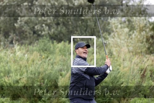 Badhoevedorp 3 september 2020
Golfwedstrijd Makelaars kantoor Bart ter Haar met oa Ruud Gullit , Karin de Rooij Martijn Krabbe en Winston Gerschtanowitz. Ze spelen op golfbaan de international.