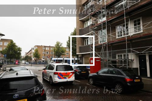 Amsterdam 26 augustus 2020
In de straat waar Rick Niemann en Sacha de Boer wonen hebben 2 schietpartijen plaats gevonden binnen 24 uur. De politie is aanwezig