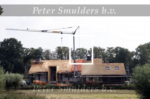 Amstelbveen 15 en 16 augustus 2020
De nieuwe villa / huis van Sven Kramer en Naomi v As in aanbouw aan de Amstel.