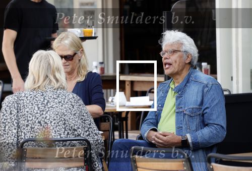 Amsterdam 13 september 2020
Theodor Holman op terras