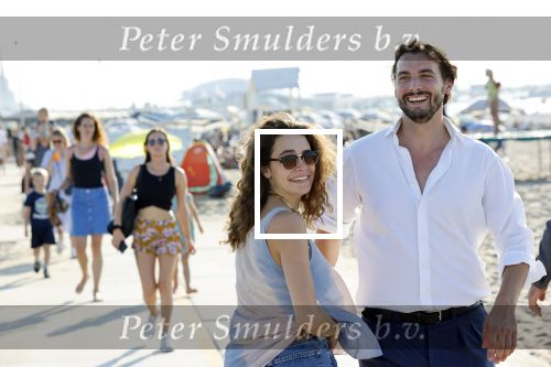 Scheveningen 15 september 2020
Thierry Baudet met zijn verloofde/vriendin Davide Heijmans op het strand bij Scheveningen.