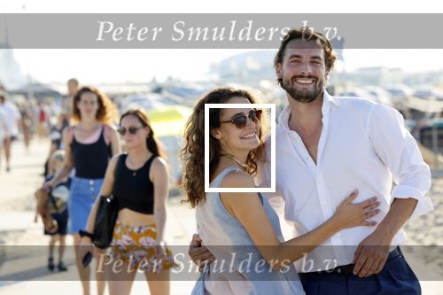 Scheveningen 15 september 2020
Thierry Baudet met zijn verloofde/vriendin Davide Heijmans op het strand bij Scheveningen.