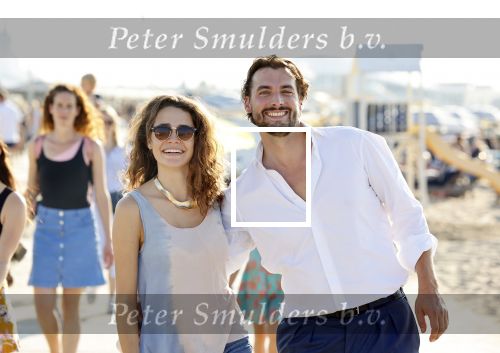 Scheveningen 15 september 2020
Thierry Baudet met zijn verloofde/vriendin Davide Heijmans op het strand bij Scheveningen.