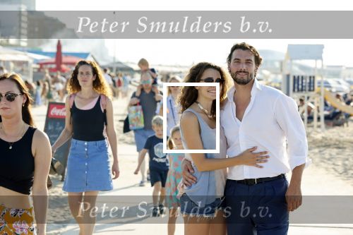 Scheveningen 15 september 2020
Thierry Baudet met zijn verloofde/vriendin Davide Heijmans op het strand bij Scheveningen.