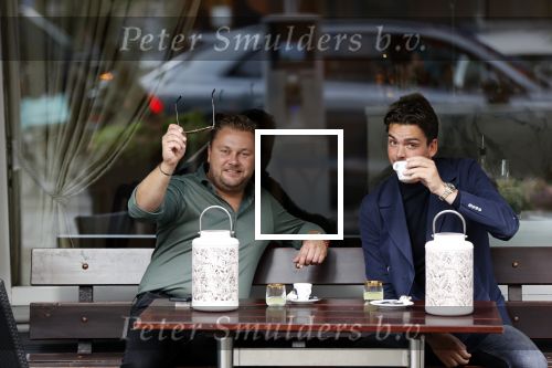 Amsterdam 28 augustus 2020
Wesly Bronkhorst en Yves Berendse op terras.