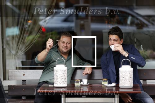 Amsterdam 28 augustus 2020
Wesly Bronkhorst en Yves Berendse op terras.
