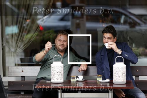 Amsterdam 28 augustus 2020
Wesly Bronkhorst en Yves Berendse op terras.