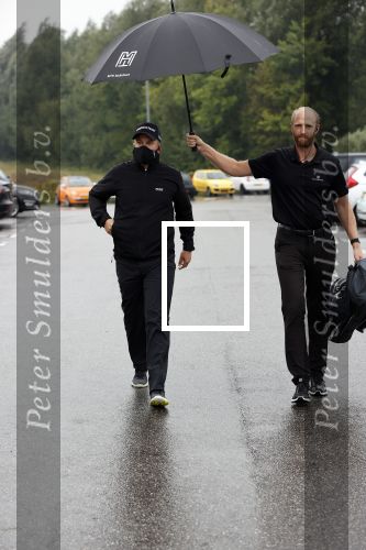 Badhoevedorp 3 september 2020
Golfwedstrijd Makelaars kantoor Bart ter Haar met oa Ruud Gullit , Karin de Rooij Martijn Krabbe en Winston Gerschtanowitz. Ze spelen op golfbaan de international.