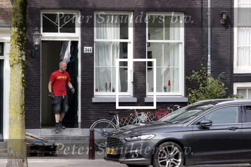 Amsterdam 17 augustus 2020
Het huis van Youp v t Hek en zijn vrouw Debbie Petter wordt verbouwd