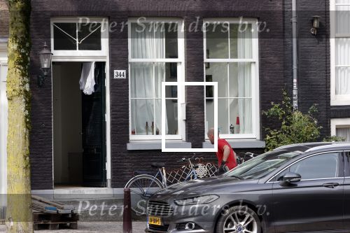 Amsterdam 17 augustus 2020
Het huis van Youp v t Hek en zijn vrouw Debbie Petter wordt verbouwd