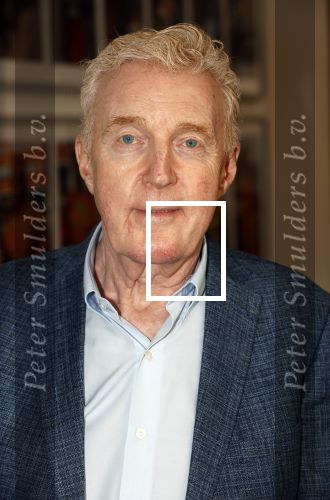 Amsterdam 26 augustus 2021
Presentatie magazine van het DeLaMar theater . Joop v d Ende geeft toespraak . Simone Kleinsma kreeg het eerste exemplaar. Andre v Duin