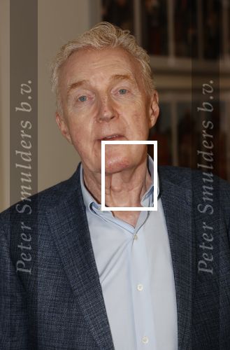 Amsterdam 26 augustus 2021
Presentatie magazine van het DeLaMar theater . Joop v d Ende geeft toespraak . Simone Kleinsma kreeg het eerste exemplaar. Andre v Duin