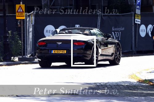 Amsterdam 14 augustus 2021
Annemarie v gaal met haar man in hun nieuwe Bentley cabrio in Amsterdam zuid