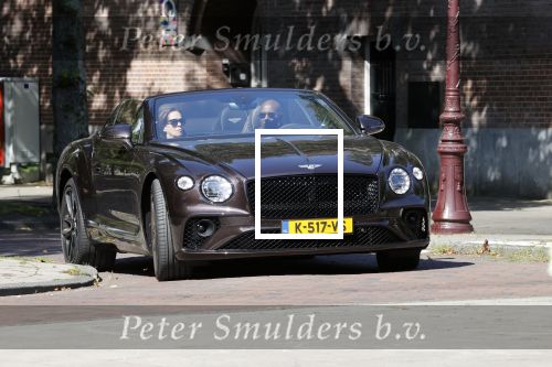 Amsterdam 14 augustus 2021
Annemarie v gaal met haar man in hun nieuwe Bentley cabrio in Amsterdam zuid