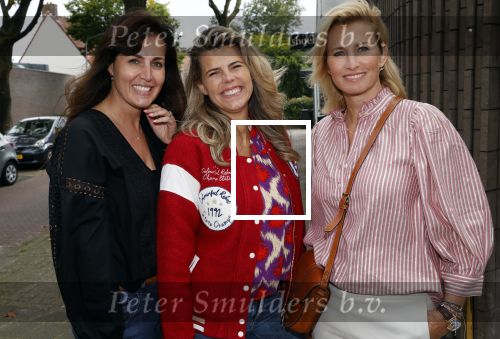Hilversum 31 augustus 2021
Presentatie kledinglijn Lonneke Nooteboom in samenwerking met Shoeby. Anouk Smulders met Kirsten Schilder en Kim Kotter