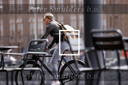 Amsterdam 13-14 en 15 augustus 2021
Art Rooijakkers op de fiets en zijn huis op de wallen