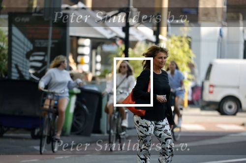 Amsterdam 24 augustus 2021
Astrid Joosten aan het winkelen in Amsterdam zuid.
