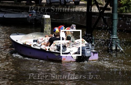Amsterdam 14 augustus 2021
Bootje met de belleblaas op de grachten