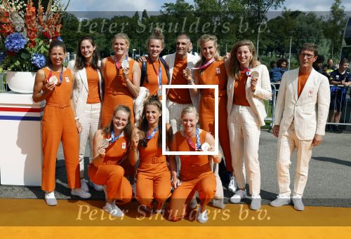 Den Haag 10 augustus 2021
De olympische sporters die een medaille hebben gewonnen op de olympische spelen van Tokyo worden geeerd door oa Mark Rutte en Minister Stef Blok. De huldiging vint plaats in het sportcentrum in het zuiderpark.
Aanwezig oa  Sifan Hassan Harrie Lavreysen  Kiran Badloe Annemiek v d Vleuten Niek Kimmann Shanne Braspennincx Abdi Nageeye Jeffrey Hoogland Gabriella Schloesser Steve Wijler Arno Kamminga Sharon v Rouwendaal Tom Dumoulin Anouk Vetter Femke Bol Nouchka Fontijn Merel Smulders Sanne v Dijke Maikel v d Vleuten Kirsten Wild Annemiek Bekkering Annette Duetz Emma Oosterwegel Marit Bouwmeester Anna v d Breggen Roy v d Berg , heren 4 roeien , dames 2 roeien, heren 4x 400m  en het nederlands dames hockeyteam .Ook chef de Mission Pieter v d Hoogenband is er natuurlijk bij .