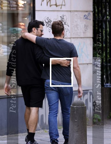 Amstetdam 25 augustus 2021
Dotan met zijn partner / vriend Grant Boone op de PC hooftstraat