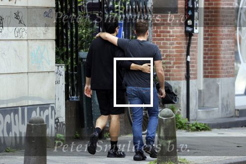 Amstetdam 25 augustus 2021
Dotan met zijn partner / vriend Grant Boone op de PC hooftstraat