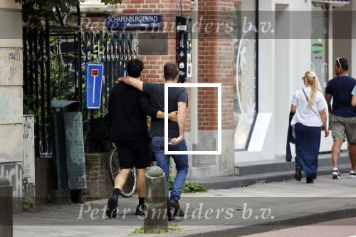 Amstetdam 25 augustus 2021
Dotan met zijn partner / vriend Grant Boone op de PC hooftstraat