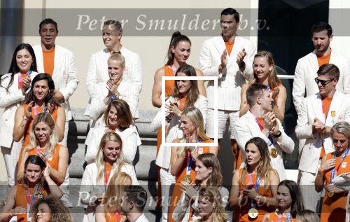 Den Haag 10 augustus 2021
Koning Willem Alexander en Koningin Maxima ontvangen op paleis noordeinde alle medaillewinnaars van de Olympische spelen in Tokyo. oa Sifan Hassan Harrie Lavreysen  Kiran Badloe Annemiek v d Vleuten Niek Kimmann Shanne Braspennincx Abdi Nageeye Jeffrey Hoogland Gabriella Schloesser Steve Wijler Arno Kamminga Sharon v Rouwendaal Tom Dumoulin Anouk Vetter Femke Bol Nouchka Fontijn Merel Smulders Sanne v Dijke Maikel v d Vleuten Kirsten Wild Annemiek Bekkering Annette Duetz Emma Oosterwegel Marit Bouwmeester Anna v d Breggen Roy v d Berg , heren 4 roeien , dames 2 roeien, heren 4x 400m  en het nederlands dames hockeyteam .Ook chef de Mission Pieter v d Hoogenband is er natuurlijk bij . Felice Albers