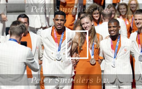 Den Haag 10 augustus 2021
Koning Willem Alexander en Koningin Maxima ontvangen op paleis noordeinde alle medaillewinnaars van de Olympische spelen in Tokyo. oa Sifan Hassan Harrie Lavreysen  Kiran Badloe Annemiek v d Vleuten Niek Kimmann Shanne Braspennincx Abdi Nageeye Jeffrey Hoogland Gabriella Schloesser Steve Wijler Arno Kamminga Sharon v Rouwendaal Tom Dumoulin Anouk Vetter Femke Bol Nouchka Fontijn Merel Smulders Sanne v Dijke Maikel v d Vleuten Kirsten Wild Annemiek Bekkering Annette Duetz Emma Oosterwegel Marit Bouwmeester Anna v d Breggen Roy v d Berg , heren 4 roeien , dames 2 roeien, heren 4x 400m  en het nederlands dames hockeyteam .Ook chef de Mission Pieter v d Hoogenband is er natuurlijk bij .