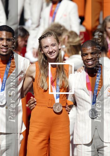 Den Haag 10 augustus 2021
Koning Willem Alexander en Koningin Maxima ontvangen op paleis noordeinde alle medaillewinnaars van de Olympische spelen in Tokyo. oa Sifan Hassan Harrie Lavreysen  Kiran Badloe Annemiek v d Vleuten Niek Kimmann Shanne Braspennincx Abdi Nageeye Jeffrey Hoogland Gabriella Schloesser Steve Wijler Arno Kamminga Sharon v Rouwendaal Tom Dumoulin Anouk Vetter Femke Bol Nouchka Fontijn Merel Smulders Sanne v Dijke Maikel v d Vleuten Kirsten Wild Annemiek Bekkering Annette Duetz Emma Oosterwegel Marit Bouwmeester Anna v d Breggen Roy v d Berg , heren 4 roeien , dames 2 roeien, heren 4x 400m  en het nederlands dames hockeyteam .Ook chef de Mission Pieter v d Hoogenband is er natuurlijk bij .