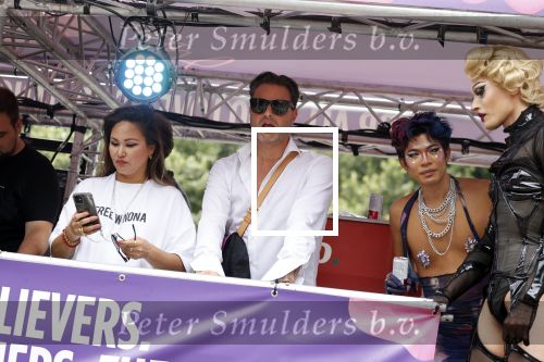 Amsterdam 21 augustus 2021
Demonstratie Mute us in amsterdam . Er zijn meerdere djs aanwezig zoals Sunnery James Ryan Marciano Ronald Molendijk Fred v Leer Sidney Brandeis en Menno Kohler.