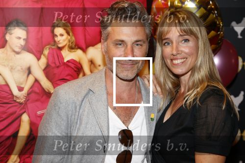 Utrecht 17 augustus 2021
Premiere Niks vreemds aan in Pathe Leidse Rijn. Frederik Brom en zijn vrouw Nienke Romer