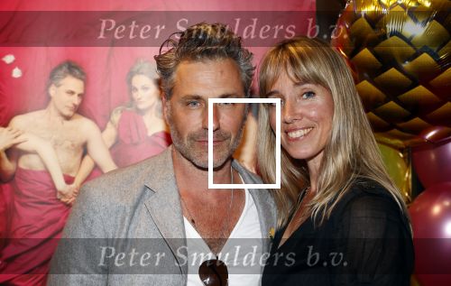 Utrecht 17 augustus 2021
Premiere Niks vreemds aan in Pathe Leidse Rijn. Frederik Brom en zijn vrouw Nienke Romer