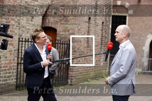 Den Haag 31 augustus 2021
Mark Rutte , Wopke Hoekstra Lillianne Ploumen Jesse Klaver Sigrid Kaag Gert Jan Segers en Rob Jetten op gesprek bij Mariette Hamer ivm vormen van nieuwe regering op het binnenhof. Gert Jan Segers en Jair Ferwerda