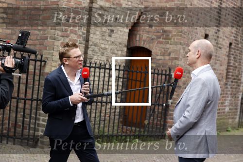 Den Haag 31 augustus 2021
Mark Rutte , Wopke Hoekstra Lillianne Ploumen Jesse Klaver Sigrid Kaag Gert Jan Segers en Rob Jetten op gesprek bij Mariette Hamer ivm vormen van nieuwe regering op het binnenhof. Gert Jan Segers en Jair Ferwerda