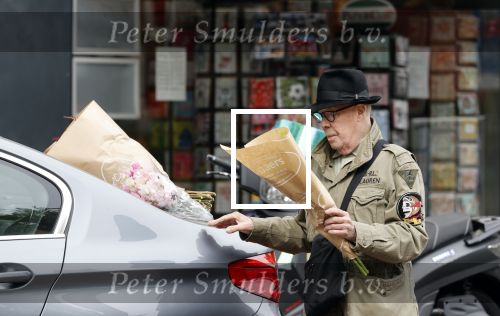 Amsterdam 9 augustus 2021
Hans v Manen heeft bloemen gekocht op de Beethovenstraat