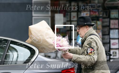 Amsterdam 9 augustus 2021
Hans v Manen heeft bloemen gekocht op de Beethovenstraat