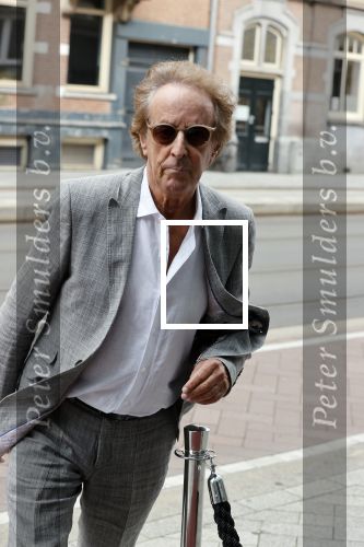 Amsterdam 26 augustus 2021
Presentatie magazine van het DeLaMar theater . Joop v d Ende geeft toespraak . Simone Kleinsma kreeg het eerste exemplaar. Hans v Willigenburg