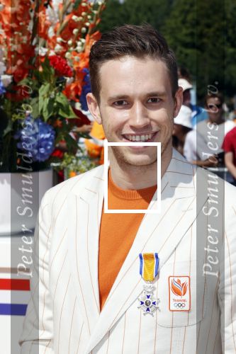 Den Haag 10 augustus 2021
De olympische sporters die een medaille hebben gewonnen op de olympische spelen van Tokyo worden geeerd door oa Mark Rutte en Minister Stef Blok. De huldiging vint plaats in het sportcentrum in het zuiderpark.
Aanwezig oa  Sifan Hassan Harrie Lavreysen  Kiran Badloe Annemiek v d Vleuten Niek Kimmann Shanne Braspennincx Abdi Nageeye Jeffrey Hoogland Gabriella Schloesser Steve Wijler Arno Kamminga Sharon v Rouwendaal Tom Dumoulin Anouk Vetter Femke Bol Nouchka Fontijn Merel Smulders Sanne v Dijke Maikel v d Vleuten Kirsten Wild Annemiek Bekkering Annette Duetz Emma Oosterwegel Marit Bouwmeester Anna v d Breggen Roy v d Berg , heren 4 roeien , dames 2 roeien, heren 4x 400m  en het nederlands dames hockeyteam .Ook chef de Mission Pieter v d Hoogenband is er natuurlijk bij .